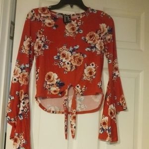 Really Cute Floral tie front Top bell sleevesSizeS